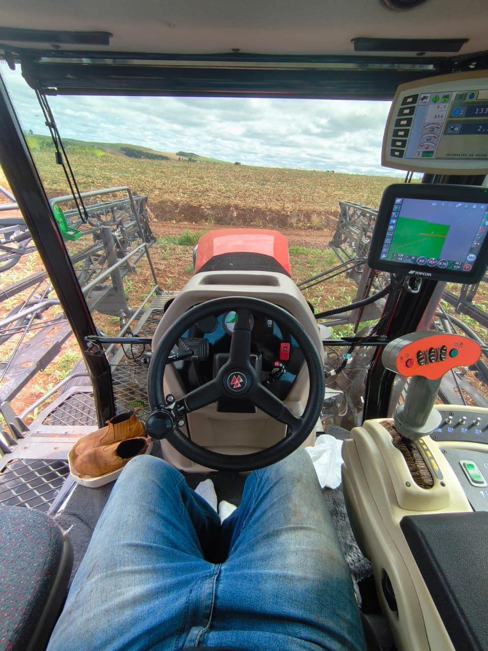 AUTOPROPELIDO MASSEY FERGUSON 8225 — foto 1