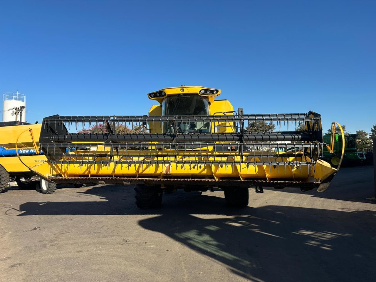 COLHEITADEIRA NEW HOLLAND TC4.90 — foto 1