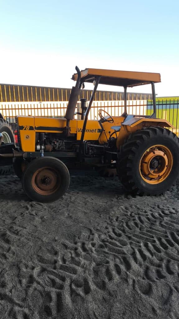 TRATOR VALMET 78
