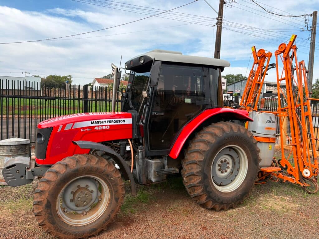 TRATOR MASSEY FERGUSON 4290